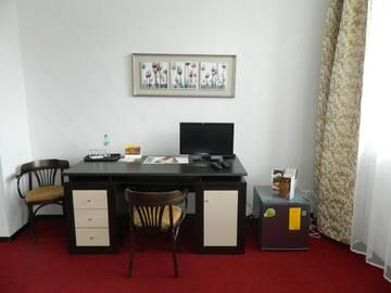 Фото номера Полулюкс Отель Florentina Hotel г. Единец 4