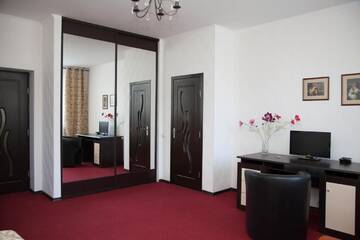 Фото номера Полулюкс Отель Florentina Hotel г. Единец 5